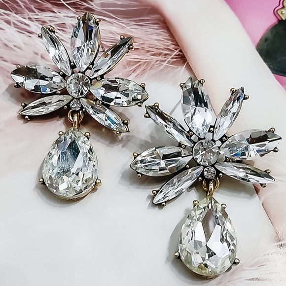 Jewelry - Gold Tone Crystal Post Earrings